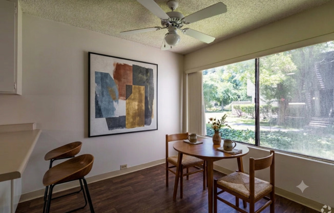 2 beds, 1 bath, 1,055 sqft, $1,950, Unit 150013