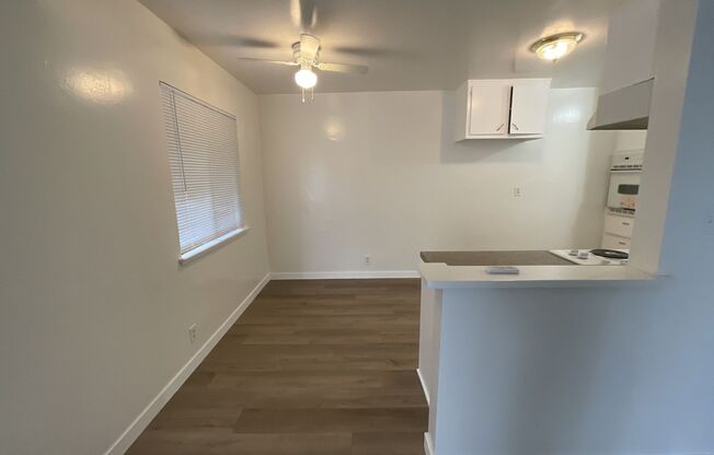 2 beds, 1 bath, 880 sqft, $2,100, Unit 1