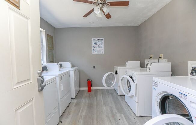 1 bed, 1 bath, 698 sqft, $1,150, Unit C2