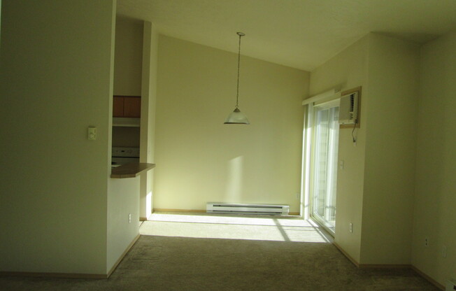 2 beds, 2 baths, 990 sqft, $1,355, Unit 305