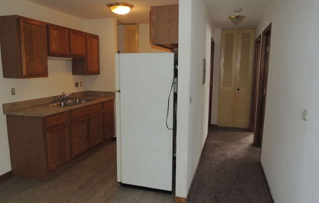 2 beds, 1 bath, 950 sqft, $1,195