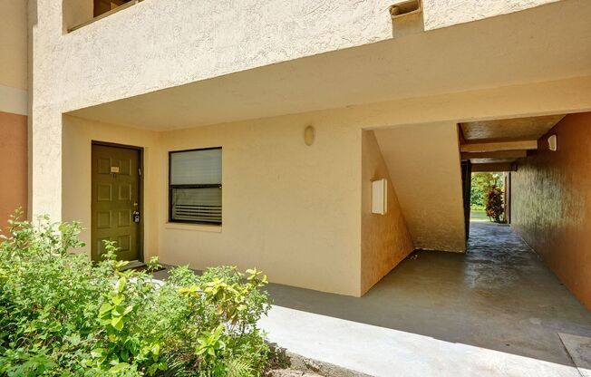 2 beds, 2 baths, $2,000, Unit APARTMENT 407