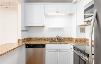 1 bed, 1.5 baths, 700 sqft, $3,200, Unit 807