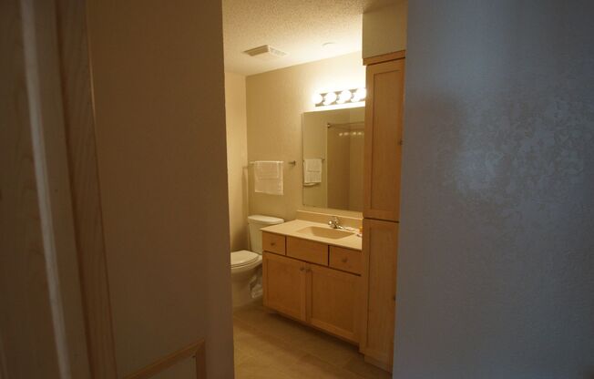 1 bed, 1 bath, 780 sqft, $1,374, Unit 213