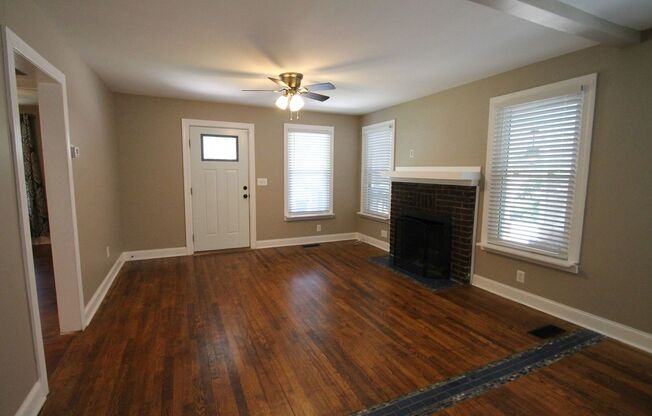 2 beds, 1 bath, $1,495