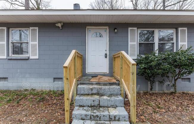 575 ROSE LN