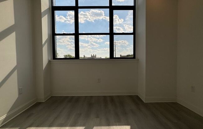 2 beds, 1 bath, 1,080 sqft, $1,295, Unit 304