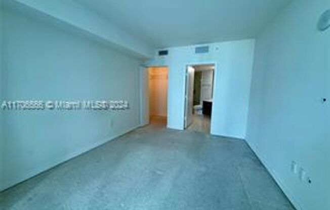 1100 S Miami Ave # 19-10 (A11706566)