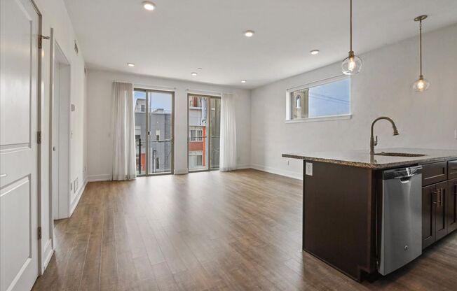 2 beds, 2 baths, 1,110 sqft, $2,200, Unit Unit 309