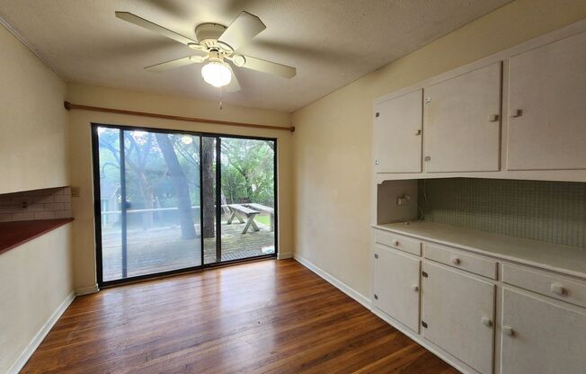 3 beds, 1 bath, $1,550