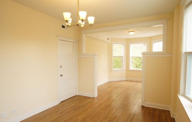 2 beds, 1 bath, 975 sqft, $2,495, Unit 2F