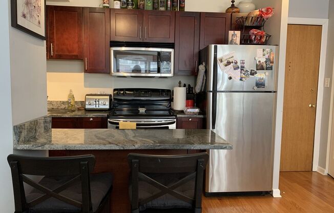 1 bed, 1 bath, 700 sqft, $1,775, Unit 418-0303
