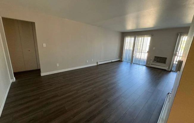 1 bed, 1 bath, 554 sqft, $895, Unit 205-B