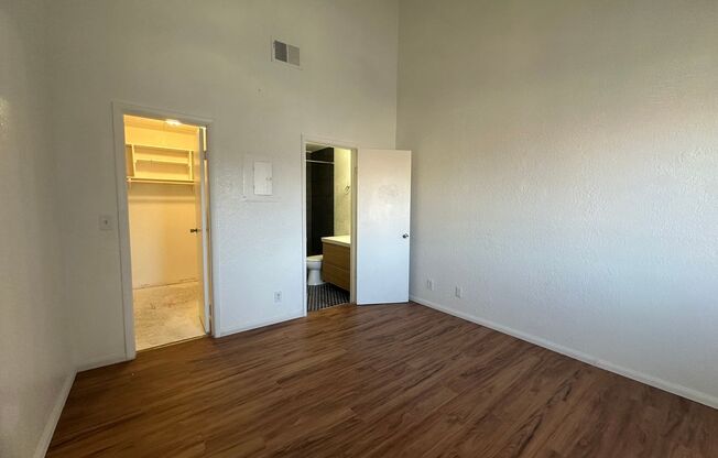 Unique loft-style 2 bedroom