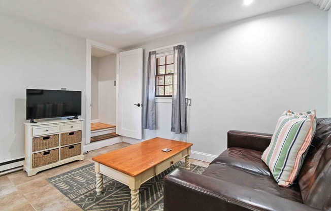 21 ALT STOWE RD