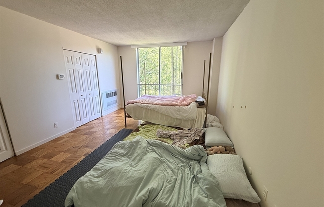 1 bed, 1 bath, 880 sqft, $2,950, Unit 424