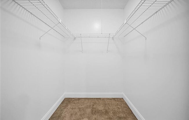 1 bed, 1 bath, 725 sqft, $1,695, Unit V214