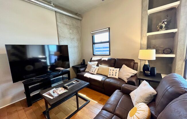 1 bed, 1 bath, $1,995, Unit # 743