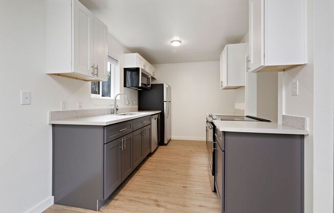 2 beds, 2 baths, 1,000 sqft, $2,895, Unit 3539 - 216