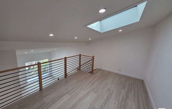 2 beds, 1 bath, 980 sqft, $3,700, Unit 539