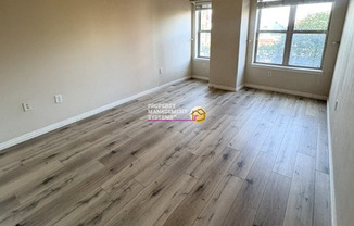 Comfortable 1-Bedroom Condo in the Gateway Area