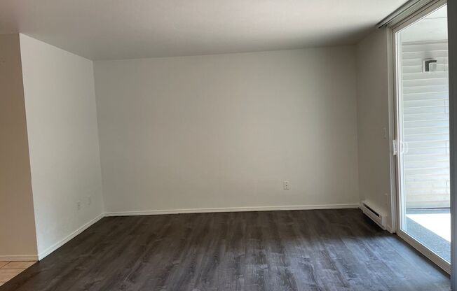 3 beds, 1.5 baths, 1,231 sqft, $2,310, Unit K3
