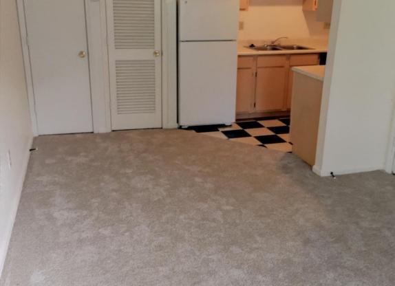 1 bed, 1 bath, $1,150, Unit C-4
