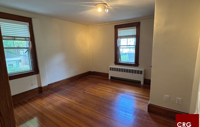 27 ABBOTT ST
