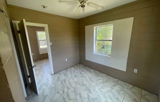 1 bed, 1 bath, 500 sqft, $650, Unit Admiral3