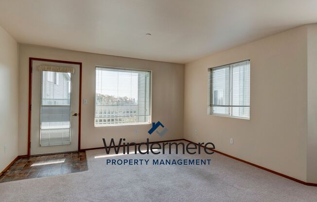 2 beds, 1.5 baths, $1,900