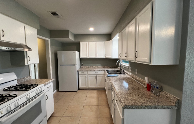 1103 FLORADALE