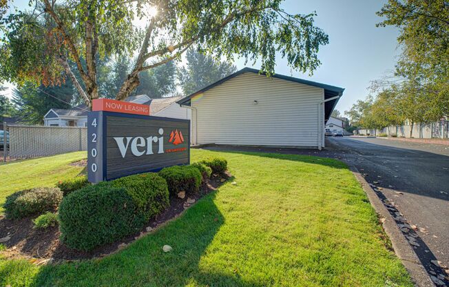 2 beds, 1 bath, 860 sqft, $1,495, Unit 135-203