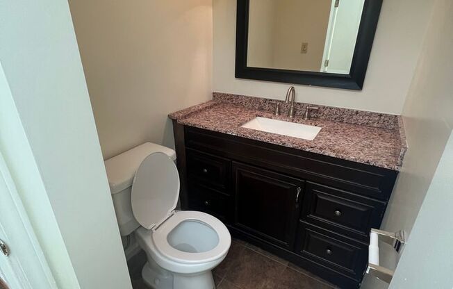 1 bed, 1 bath, 500 sqft, $1,400, Unit U-4