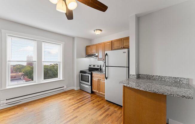 Studio, 1 bath, 275 sqft, $1,350, Unit 7450-82