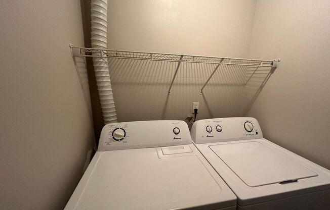 3 beds, 2.5 baths, 1,636 sqft, $1,379, Unit 729