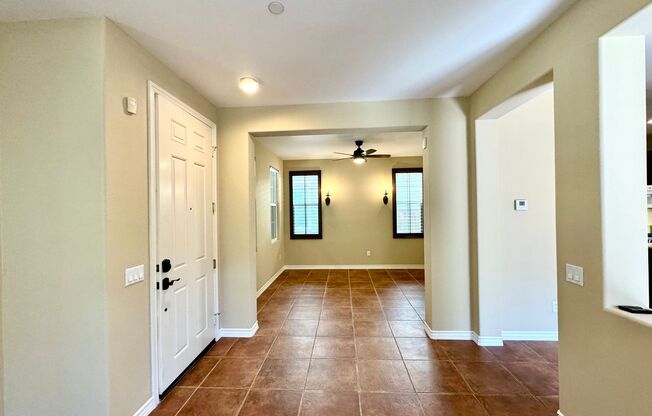 Beautiful and spacious 3 bedroom plus bonus room in Loma Linda