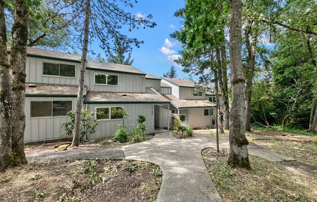 2105 HAWKINS LN