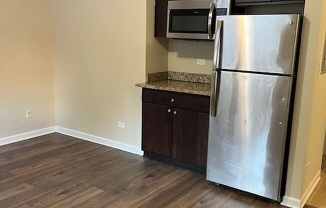 1 bed, 1 bath, 500 sqft, $1,325, Unit 104
