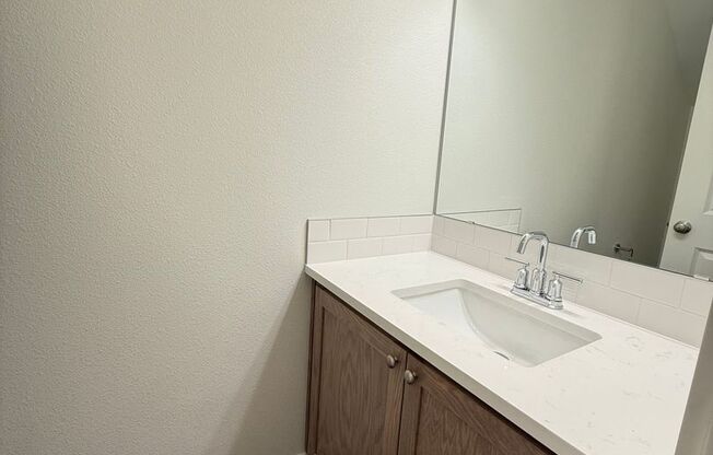 Brand New Stunning 3 Bed/2.5 Bath Townhouse-Old Farm District