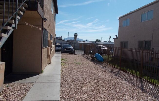 2 Bedroom 1 Bath Upstairs Unit - Move in Ready