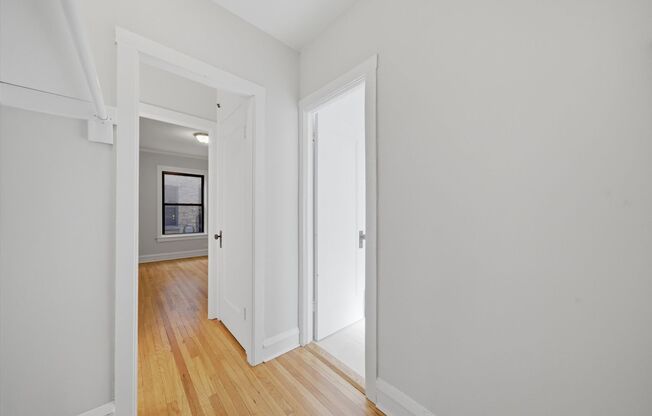 1 bed, 1 bath, 559 sqft, $2,250, Unit 2706-1GG