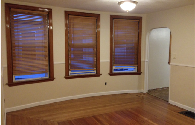 203 HIGHLAND AVE