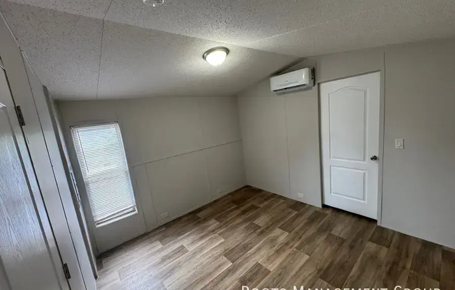 115 W LOUDON AVE