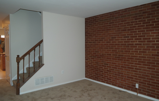 Charming 2 Bedroom/2 Bathroom in Upper Fells Point, MD!