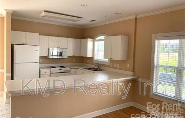 9321 MDW VIS RD
