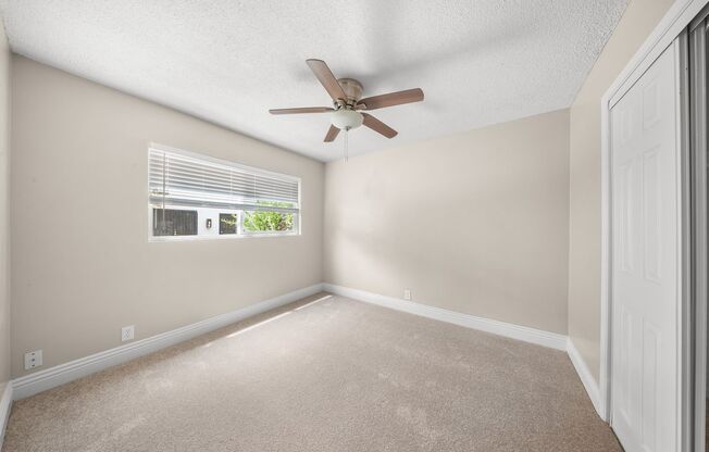 405 W 10th St