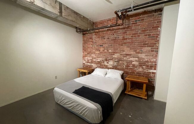 1 bed, 1 bath, 794 sqft, $1,293, Unit 009