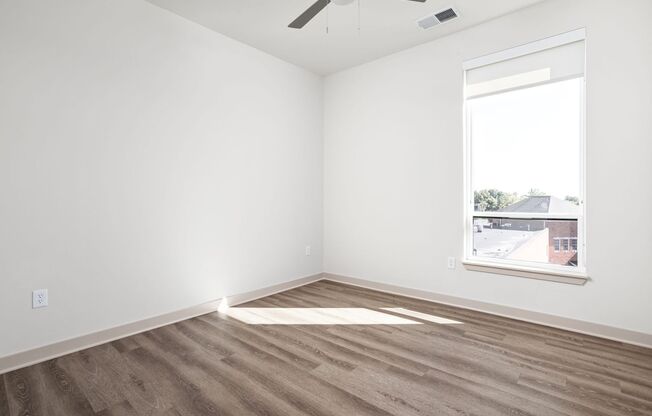 2 beds, 2 baths, 1,649 sqft, $2,785, Unit 833 W Main St #205