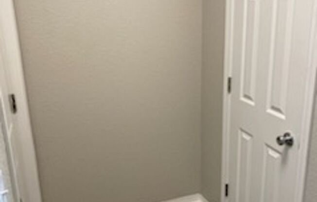 1 bed, 1 bath, 630 sqft, $749, Unit 2723-205