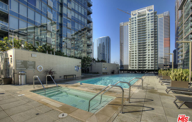 1 bed, 1.5 baths, 1,120 sqft, $4,000, Unit 1103